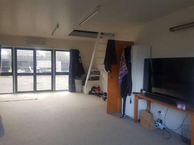 House for rent in Chaslands, Canterbury