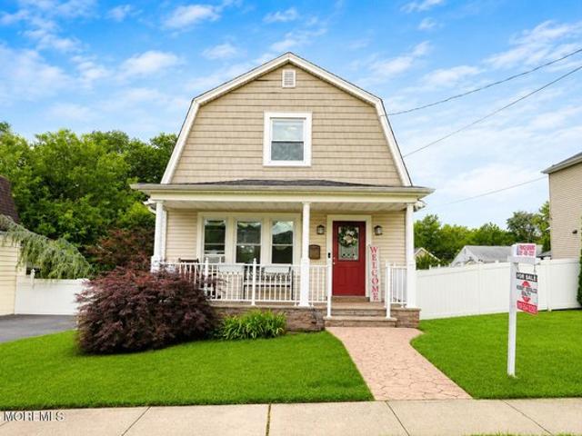 House for sale in Avenel, New Jersey