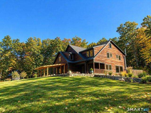House for sale in Morris, Northwest Hills Planning Region