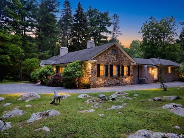 House for sale in Southfields, New York