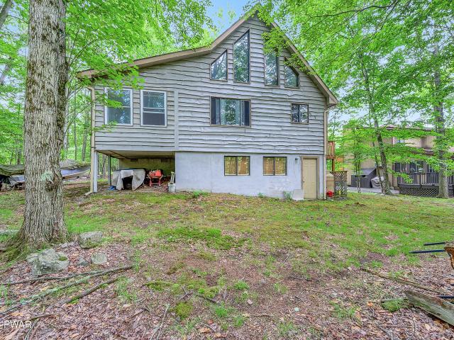 House for sale in Lake Ariel, Pennsylvania