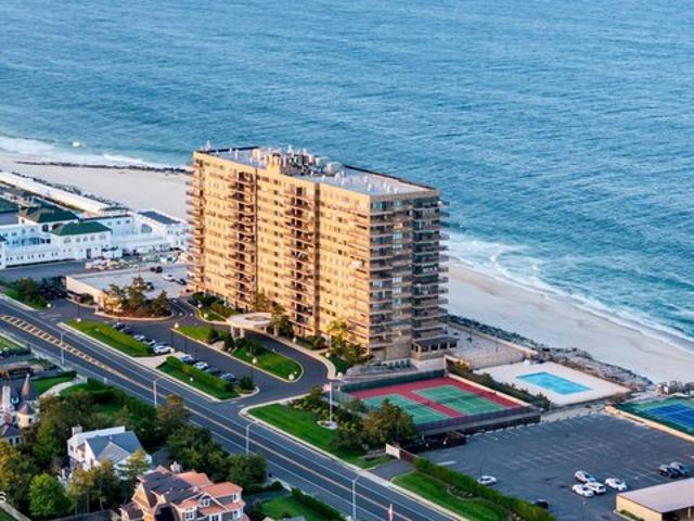 Condo for sale in Monmouth, New Jersey