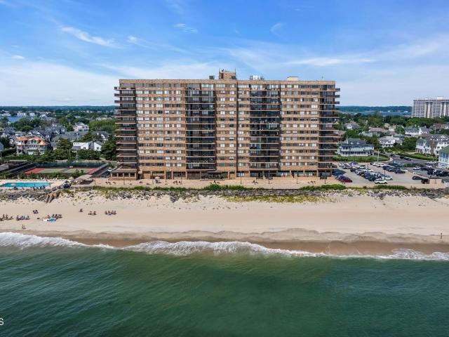 Condo for sale in Monmouth, New Jersey