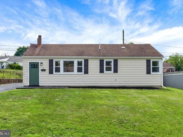 House for sale in Cumberland, Pennsylvania
