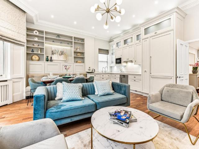 Apartment for rent in The Boltons, Greater London