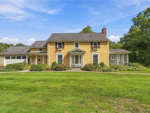 House for sale in Orchard Park, New York