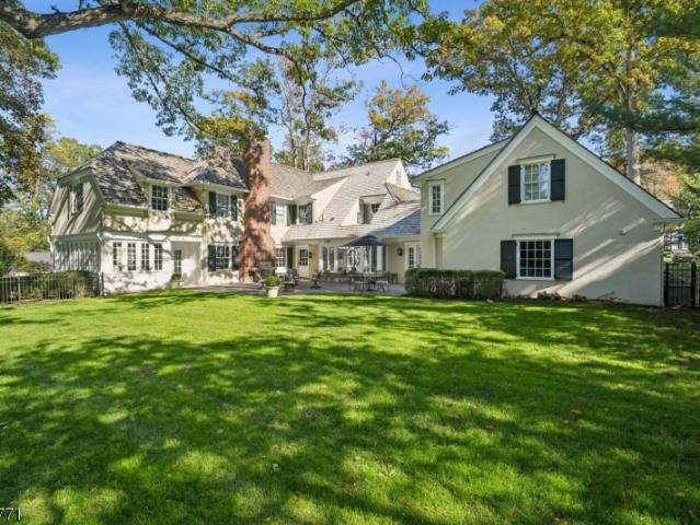 House for sale in Summit, New Jersey