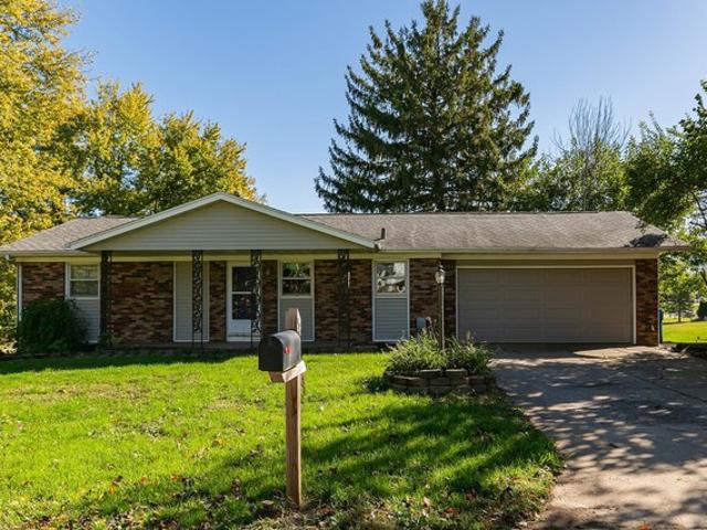 House for sale in Eldridge, Scott County
