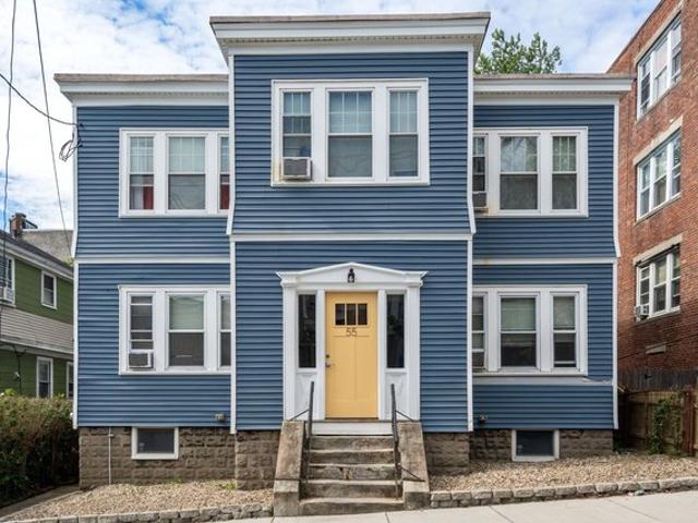 House for sale in Cary Square, Chelsea