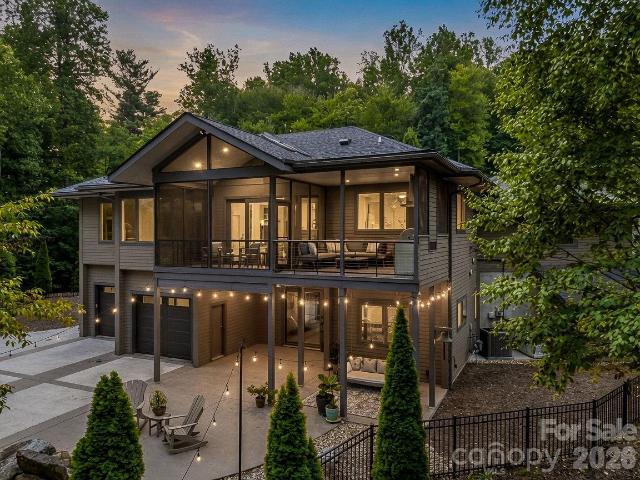 House for sale in East Flat Rock, North Carolina