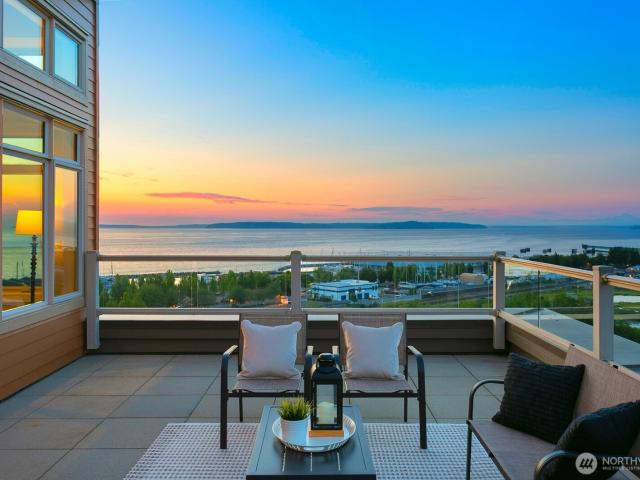 Condo for sale in Edmonds, Washington