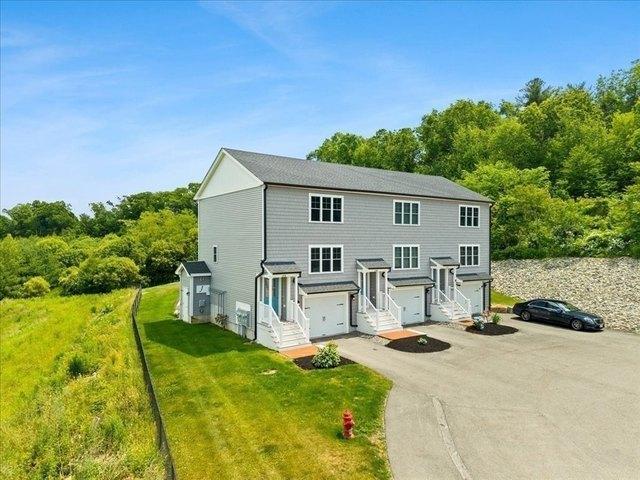 Condo for sale in Whitman, Massachusetts