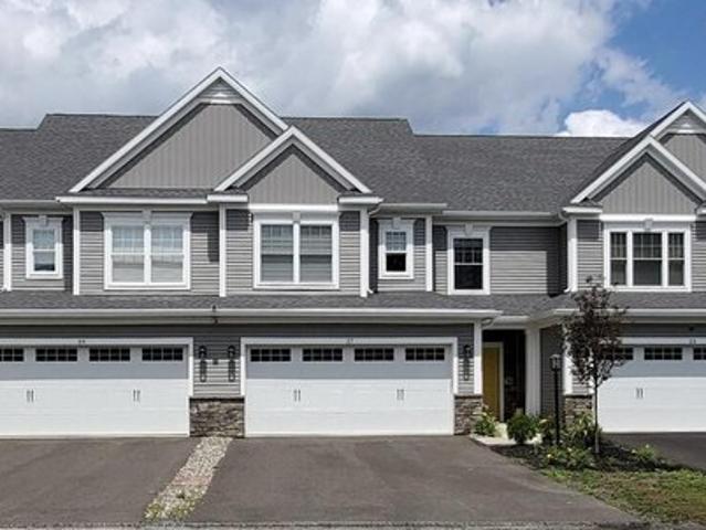 Townhouse for sale in Colonie, New York