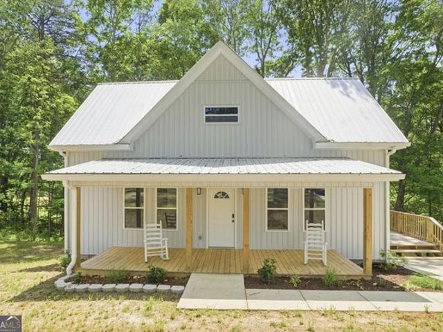 House for sale in Menlo, Georgia