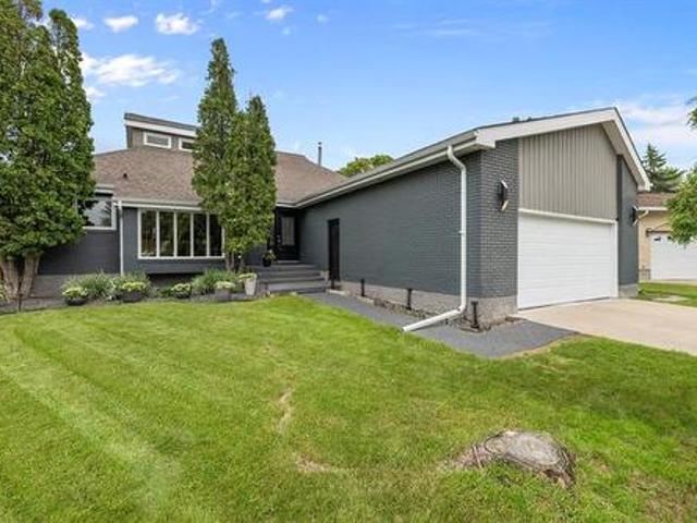 House for sale in East St. Paul, Manitoba