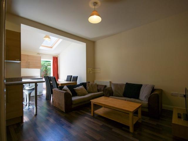 Room for rent in Bournbrook, West Midlands