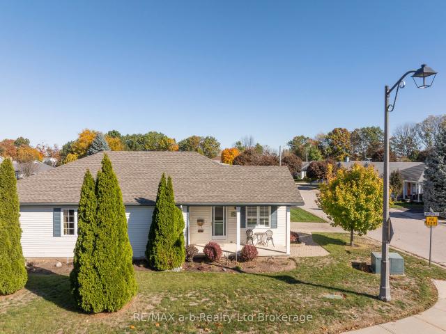 House for sale in Tillsonburg, Ontario