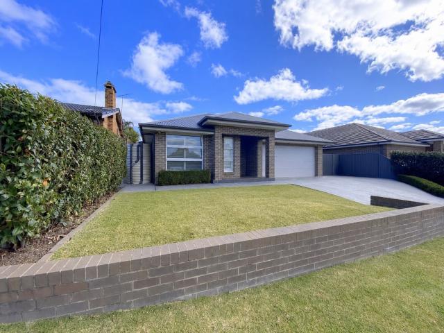 Granny Flat for rent in Sydney, New South Wales