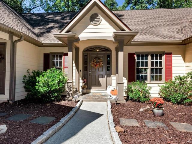 House for sale in Dawsonville, Dawson County