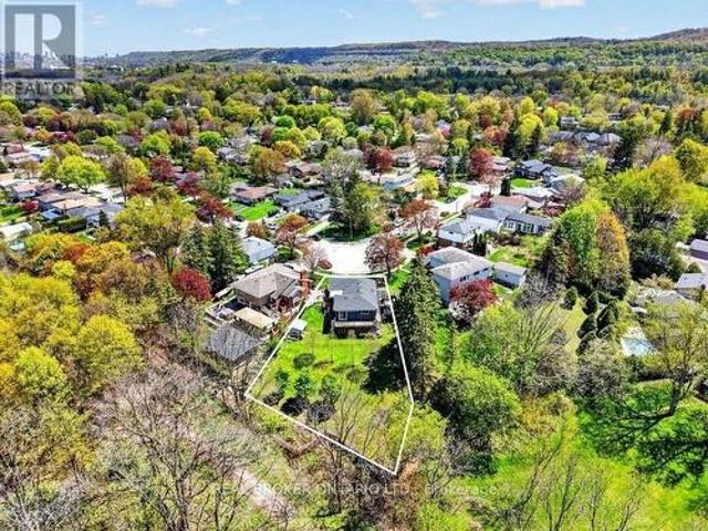 House for sale in Ancaster, Ontario