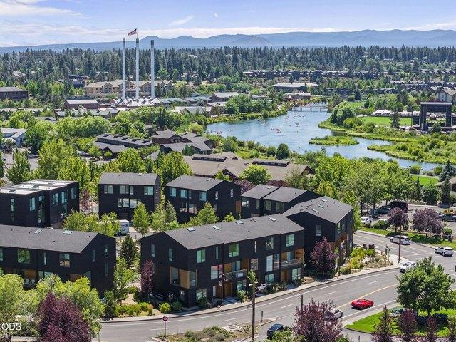 Townhouse for sale in Oregonia