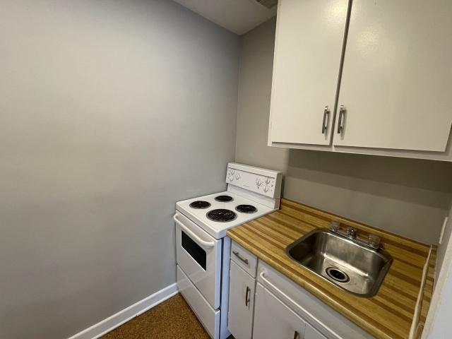 Apartment for rent in Mulhurst Bay, Ontario