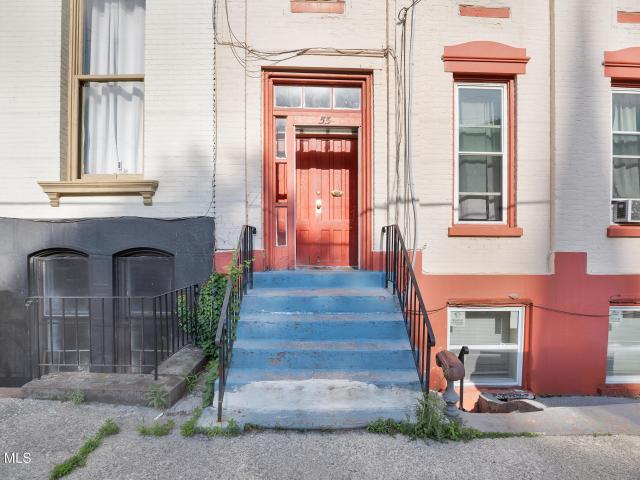 House for sale in Albany, New York