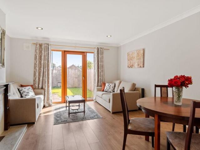 House to rent in Monkstown Valley, Blackrock