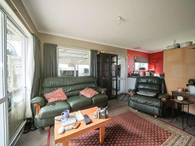 House for sale in Pine Bush, Southland