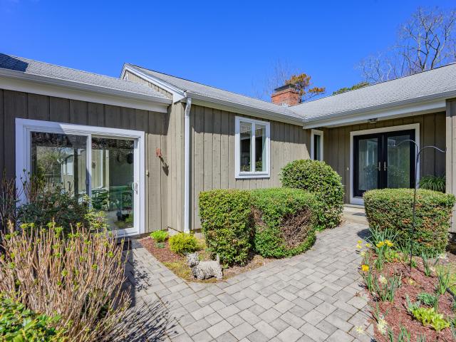 House for sale in Barnstable