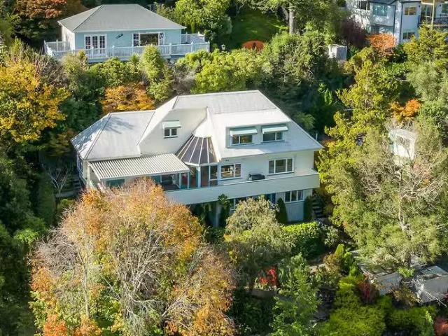 House for sale in Chaslands, Canterbury