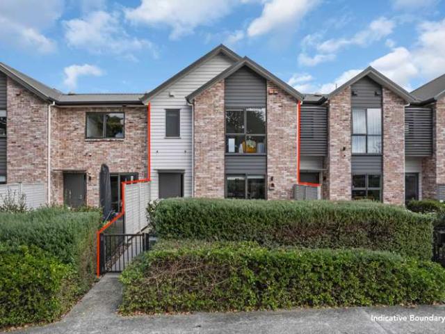 Townhouse for sale in Papakura