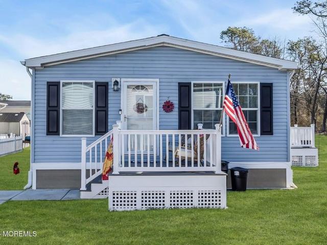 House for sale in Whiting, New Jersey