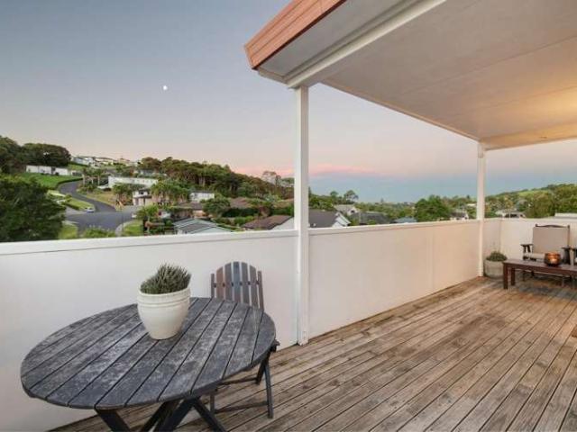 House for sale in Whangaparaoa