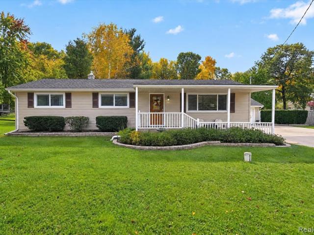 House for sale in Bailey's Lakeview Sub, Independence Charter Township
