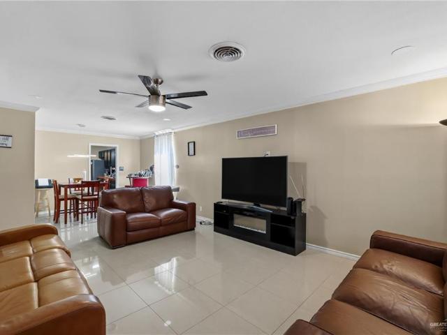 Townhouse for sale in Cameron, Texas