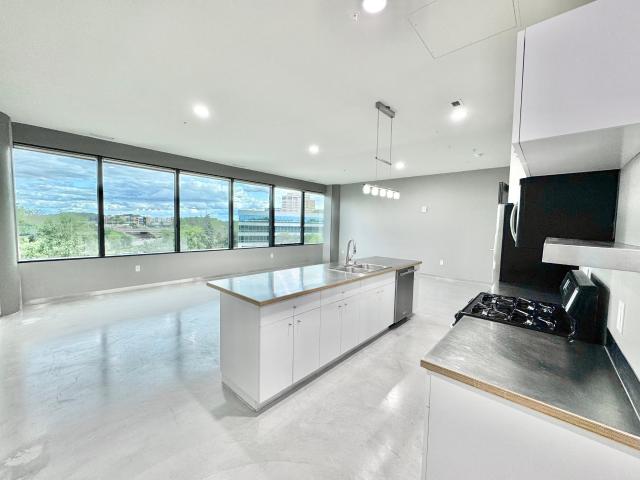 Condo for sale in Hennepin, Minnesota