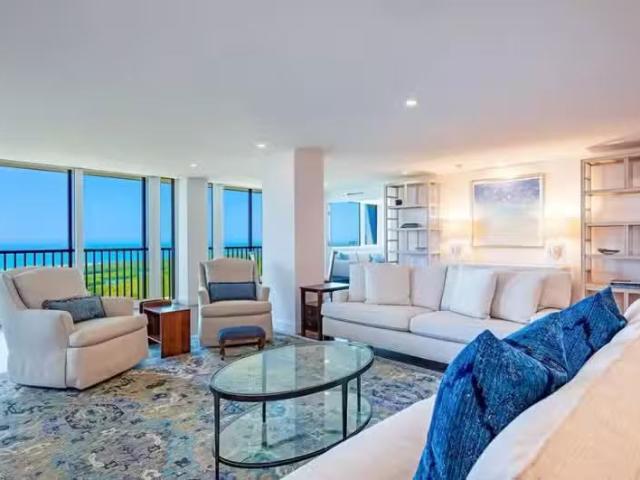 Condo for sale in Naples