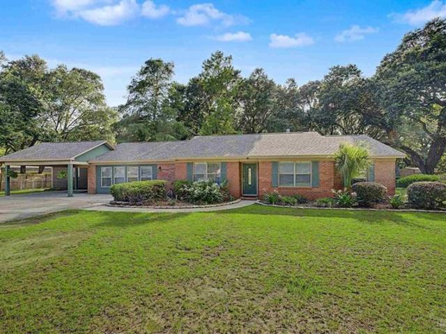 House for sale in Pace, Florida