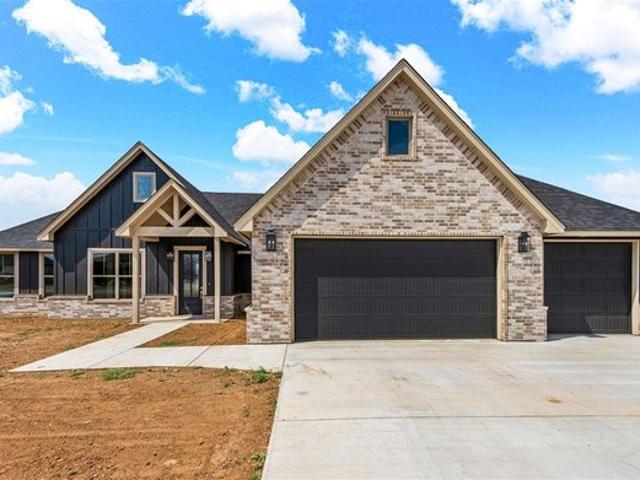 House for sale in Elgin, Oklahoma