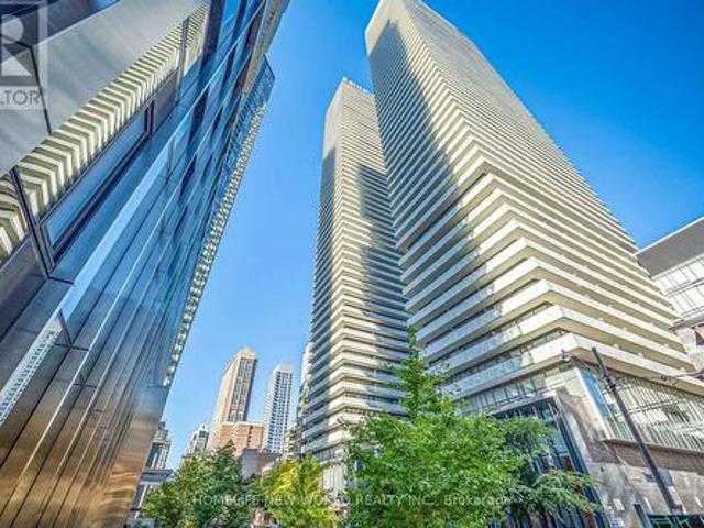 Condo for sale in Toronto Centre, Toronto