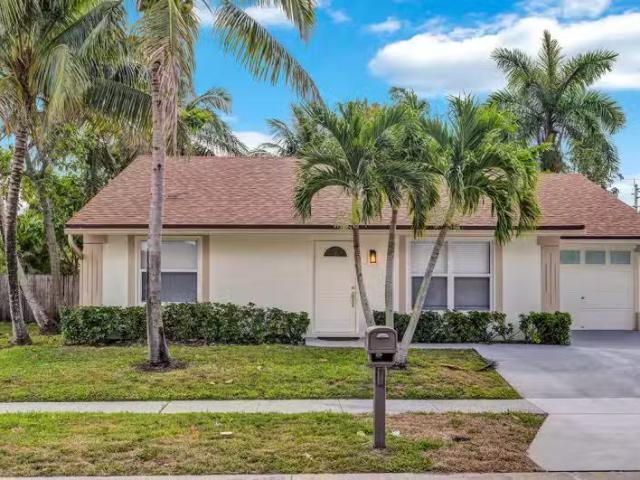 House for rent in Lake Worth