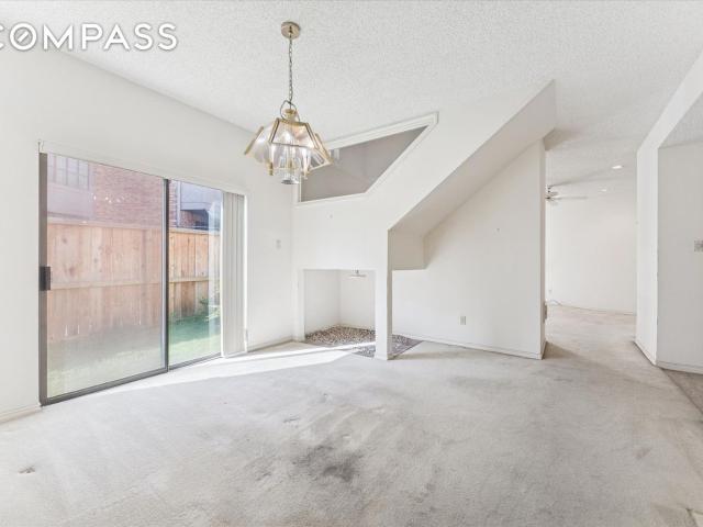 Townhouse for sale in Bellaire, Texas