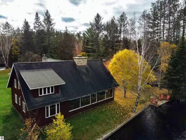 House for sale in Traverse City