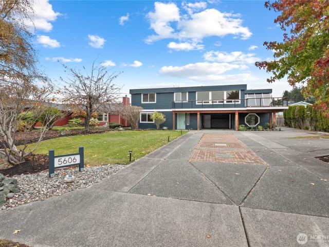 House for sale in Anacortes, Washington