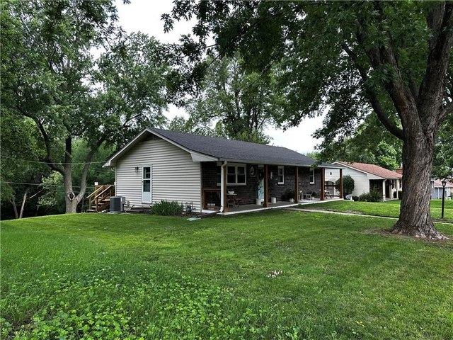 House for sale in Buchanan, Missouri