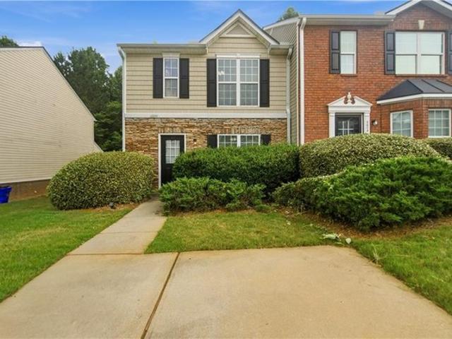 Townhouse for sale in Union City, Georgia