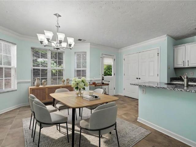 Townhouse for sale in Union City, Georgia