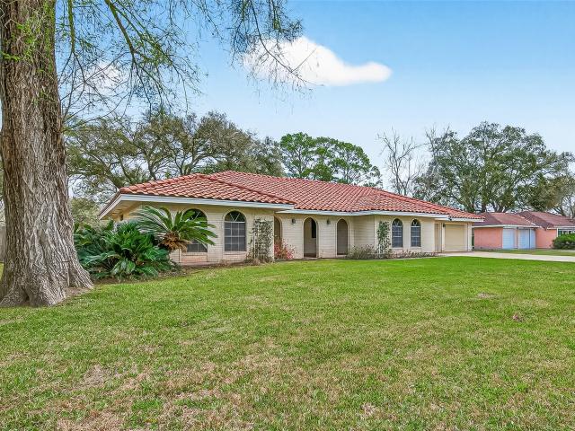 House for sale in Santa Fe, Texas