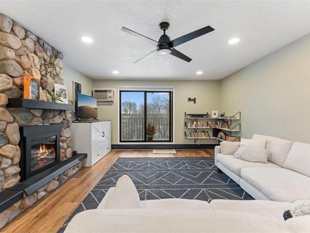 Condo for sale in Hennepin, Minnesota